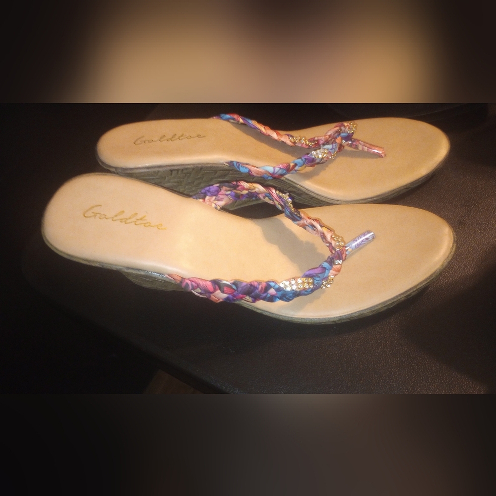 Goldtoe wedges sandals